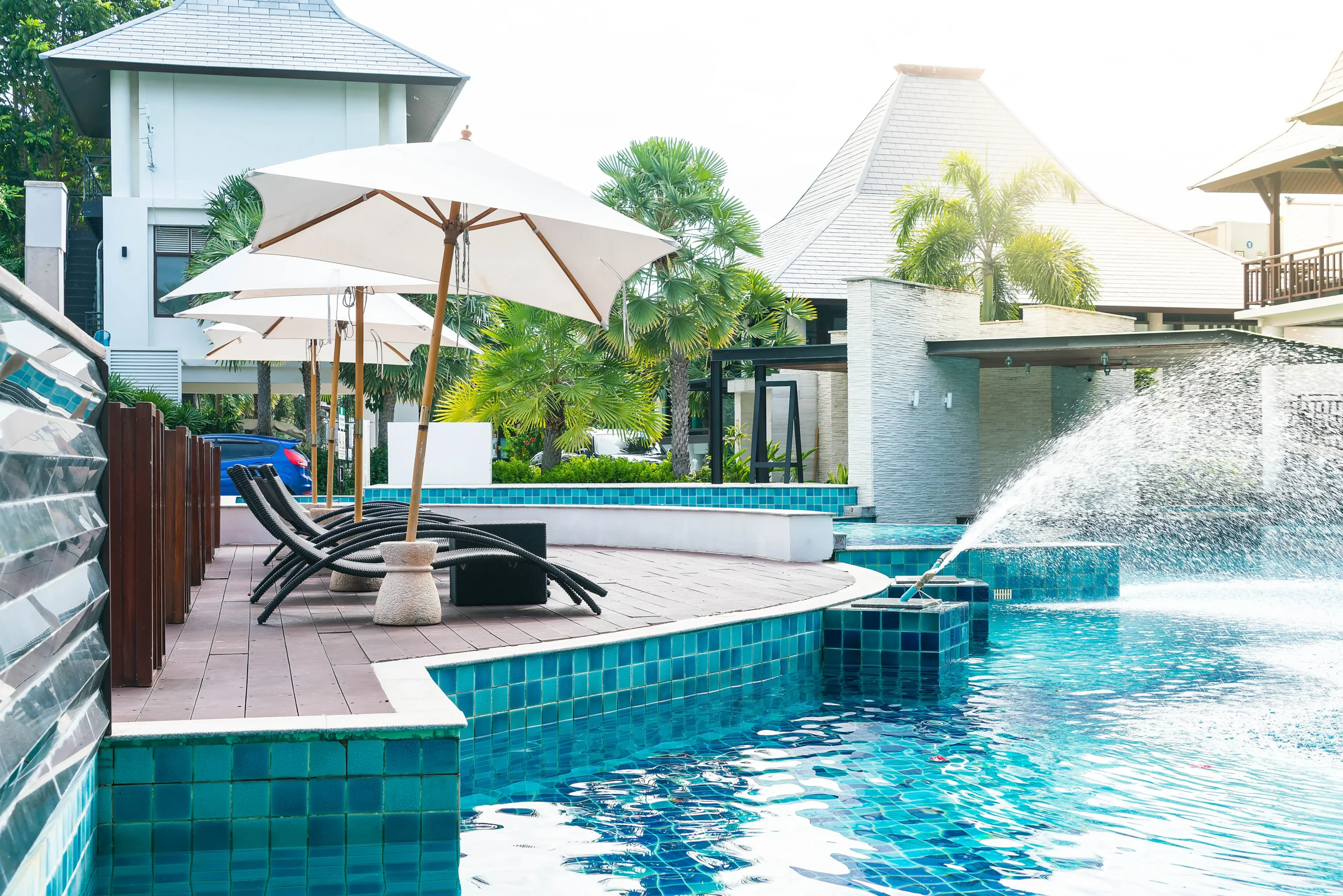 beautiful-luxury-swimming-pool-resort-maintained- by-altareeq-dubai